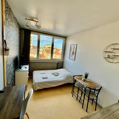 Hyper Centre De - N23 *